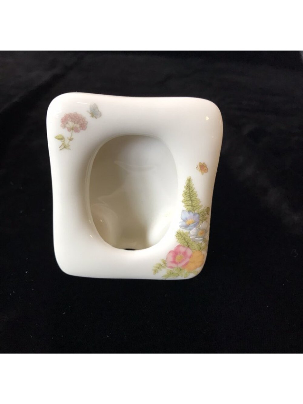 Vintage Mini Picture Frame Floral Fairy Cottage Porcelain Ceramic White Tabletop - Picture 16 of 16